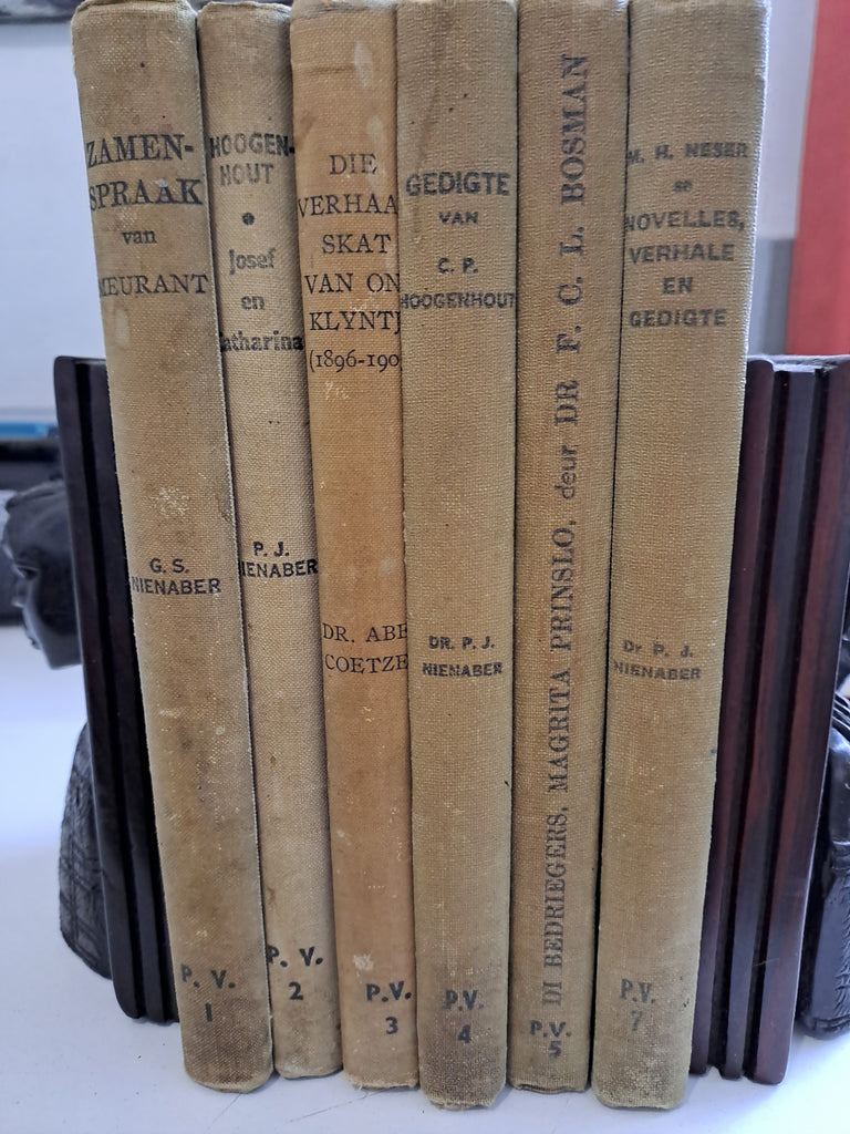 6 X Uitgawes vir die Afrikaanse Patriot Vereniging vir Afrikaanse Teksuitgawes Reeks 1940/1/2